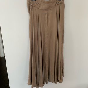 NWT H&M circle Maxi skirt